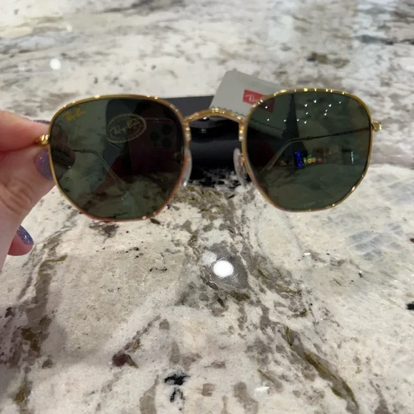 BRAND NEW NEVER WORN RayBan Hexagonal sunglasses. - www  display picture 3